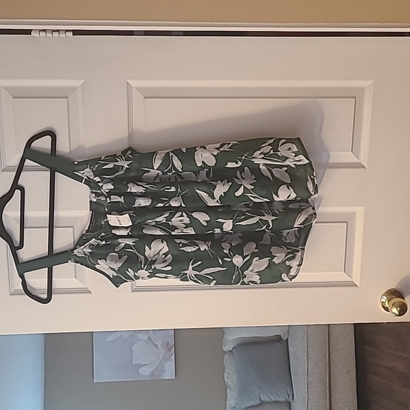 Lane Bryant Tops - LANE BRYANT GREEN AND WHITE STRAP BLOUSE SIZE 14